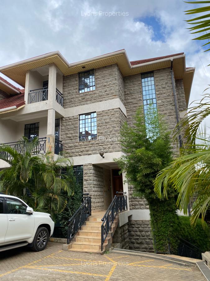 4 Bed Villa with En Suite at Near Maasai Mall - 1
