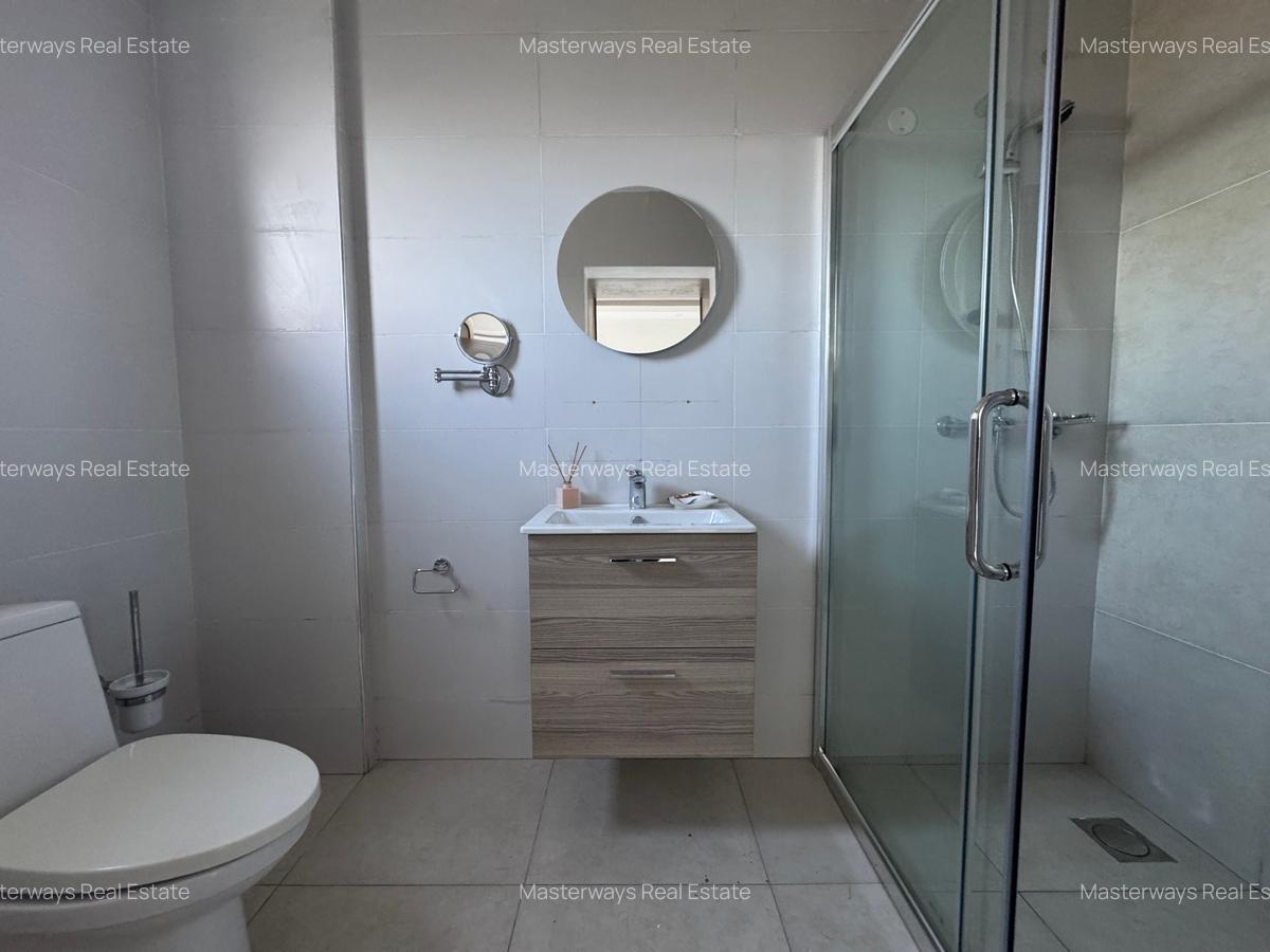 Studio Apartment with En Suite in Westlands Area - 3