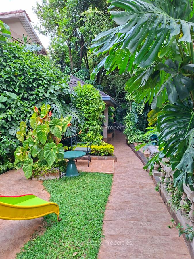 1 Bed House with En Suite in Runda - 1