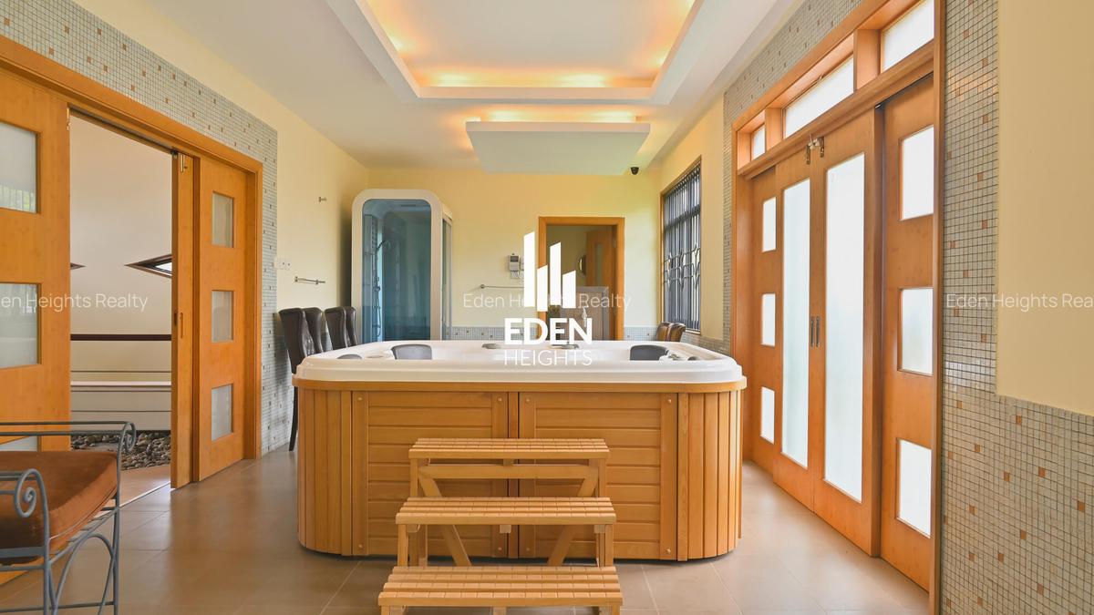 5 Bed Townhouse with En Suite in Kyuna - 18