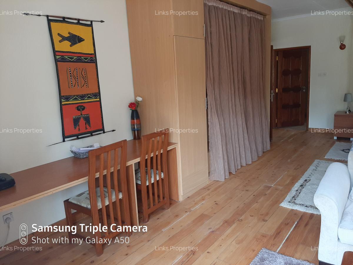 3 Bed Townhouse with En Suite at Karen - 17