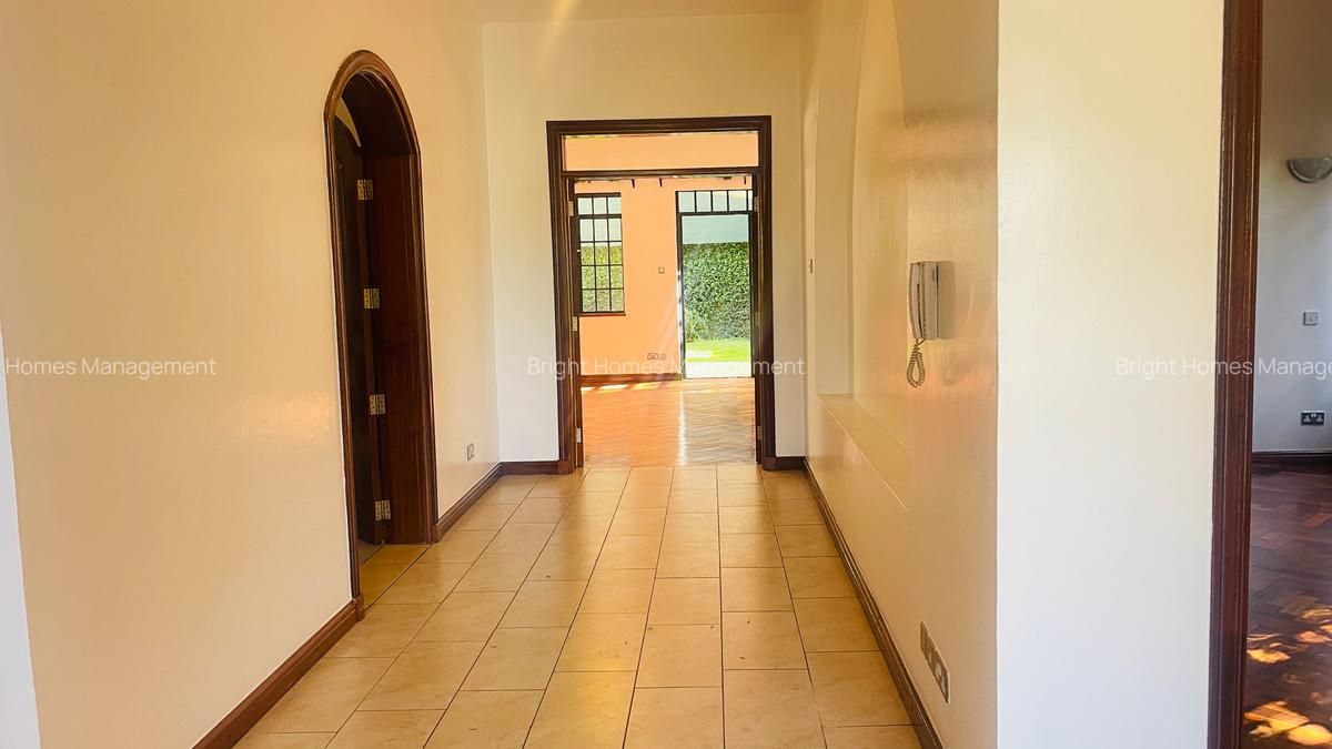 5 Bed Townhouse with En Suite in Lavington - 13