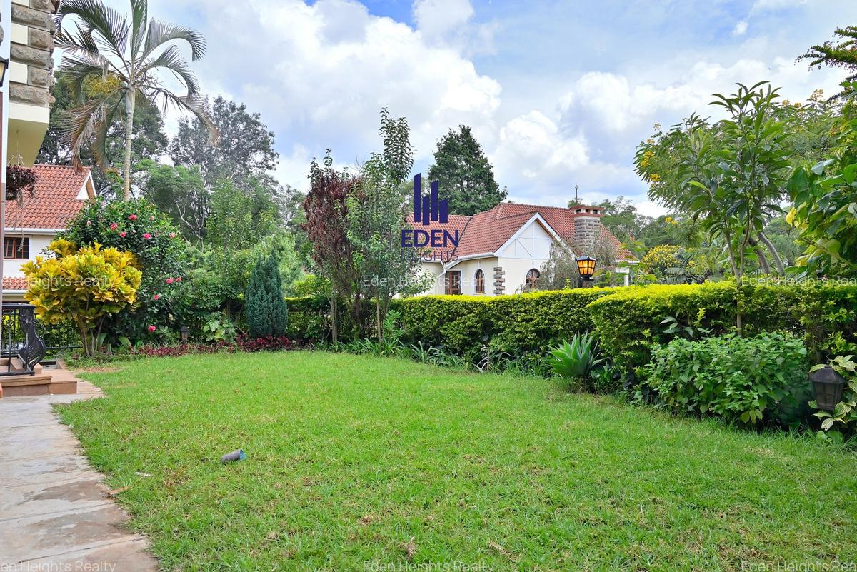 4 Bed Townhouse with En Suite in Lavington - 1