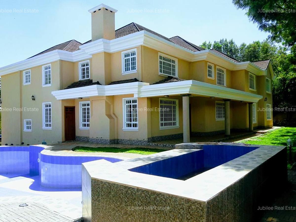 7 Bed House with En Suite in Runda - 7