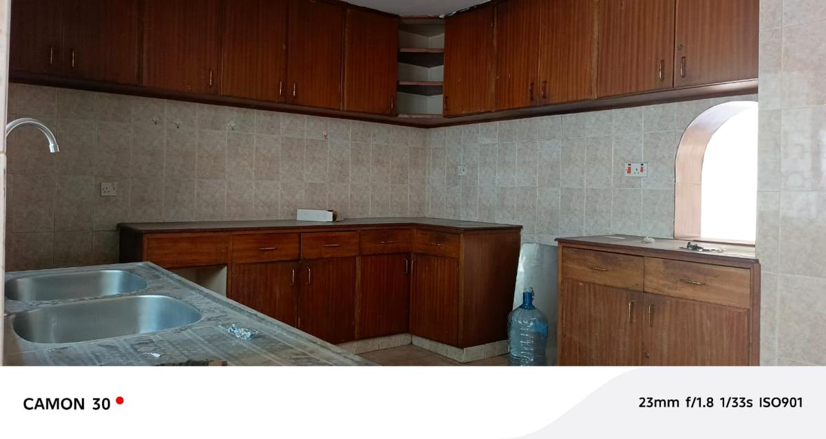 4 Bed Villa in Lavington - 3