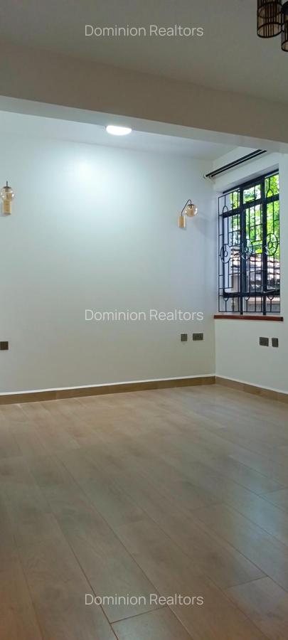 2 Bed Apartment with En Suite in Westlands Area - 10