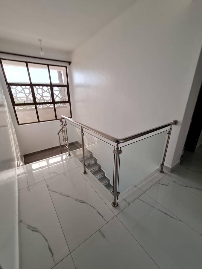 4 Bed Apartment with En Suite in Nyali Area - 11