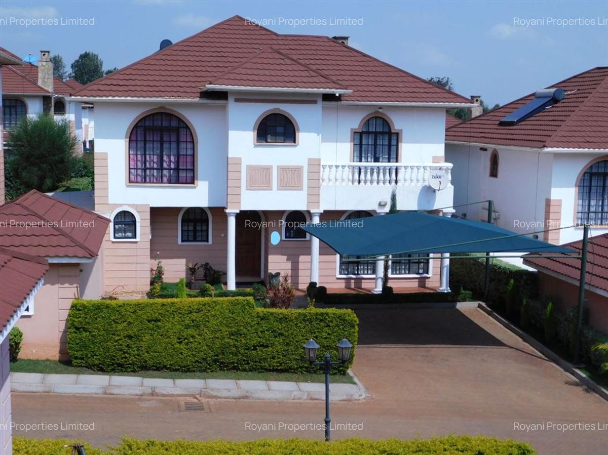 4 Bed House with En Suite at Fivestar Meadows - 1