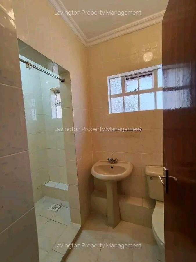 4 Bed Townhouse with En Suite at Lavington Green - 10