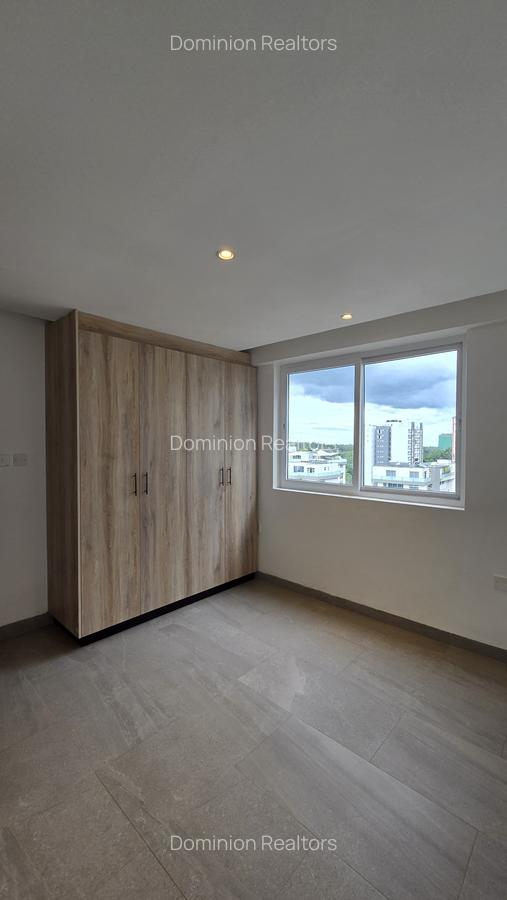 4 Bed Apartment with En Suite in Westlands Area - 15