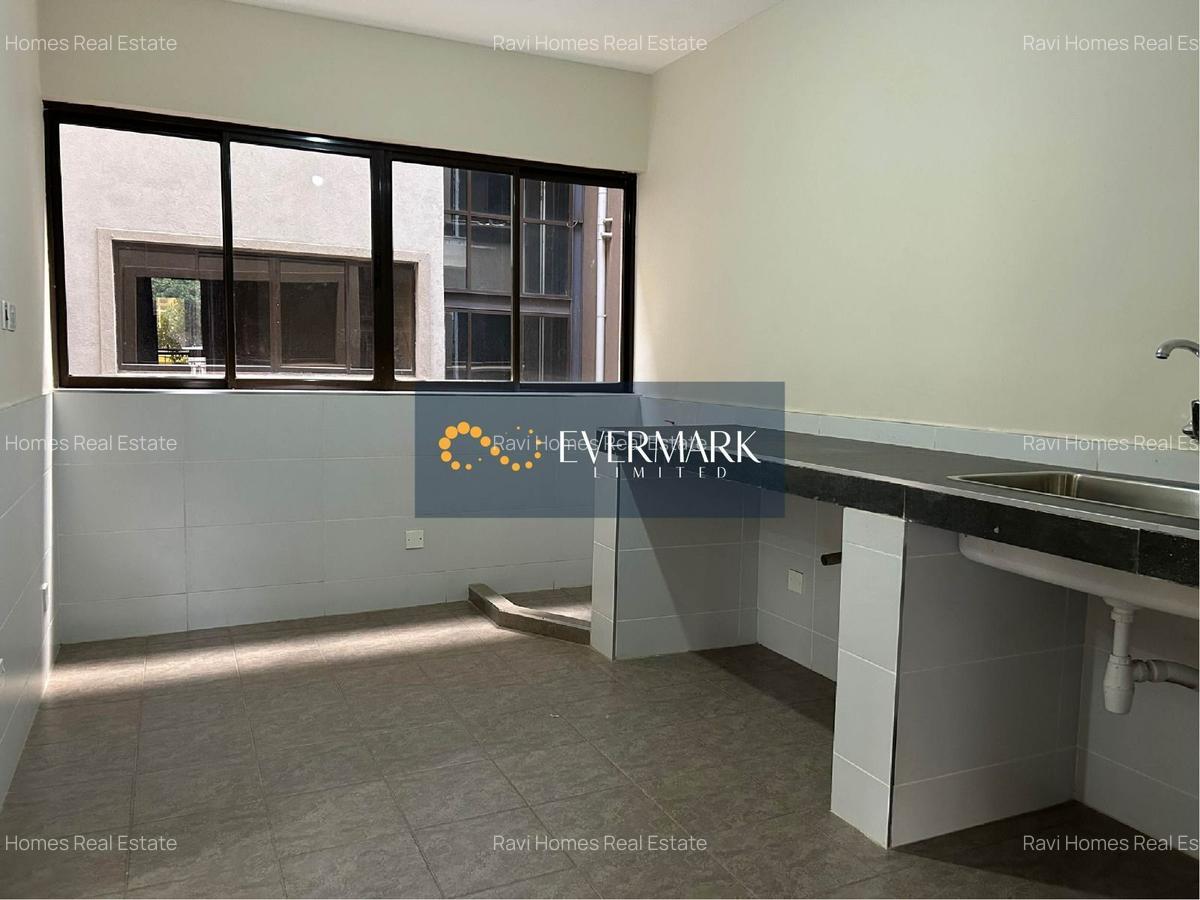 3 Bed Apartment with En Suite in Kileleshwa - 4