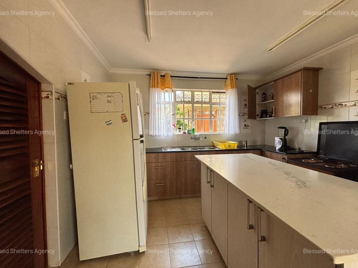 4 Bed Villa with En Suite in Kiambu Road - 6