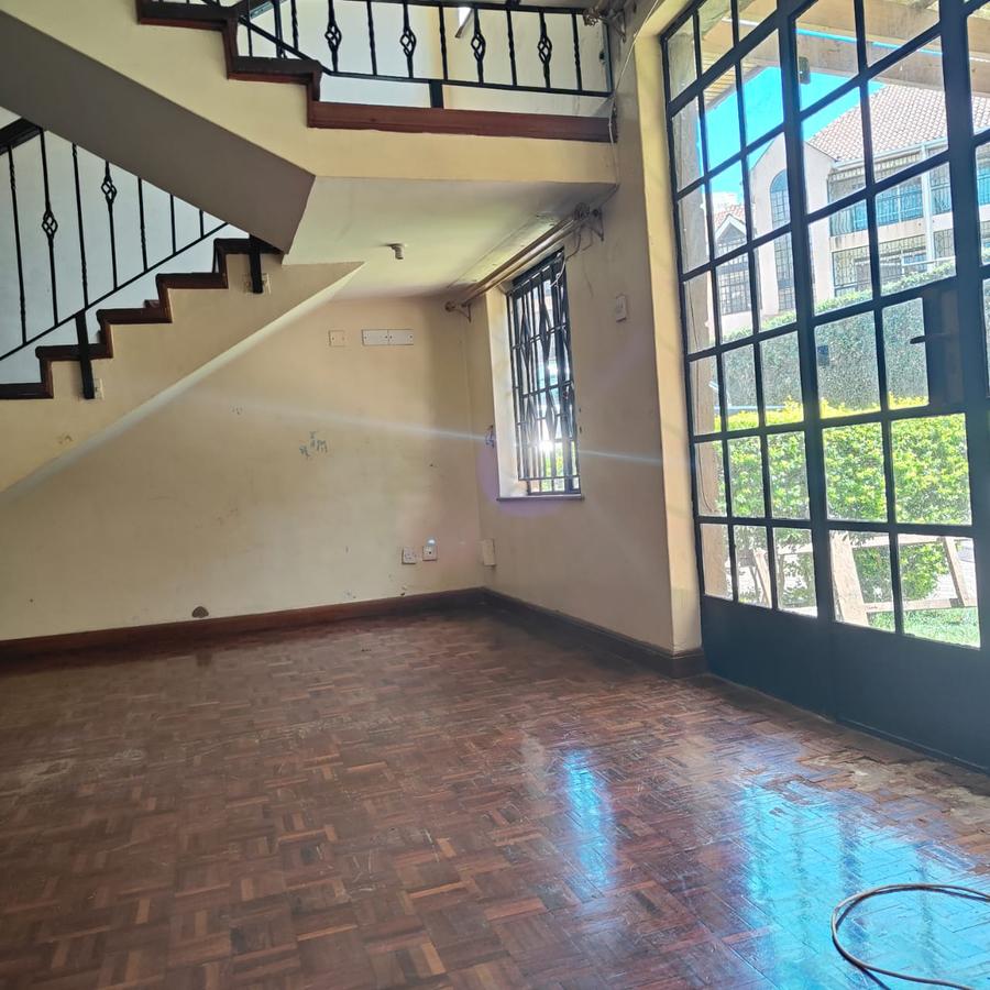 5 Bed Townhouse with En Suite at Tabere Crescent - 16