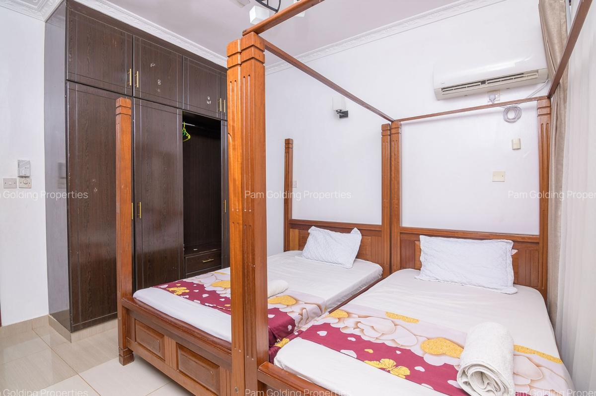 3 Bed Apartment with En Suite in Nyali Area - 13