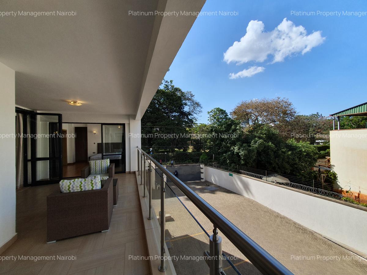 Serviced 2 Bed Apartment with En Suite at Westlands Rd - 7