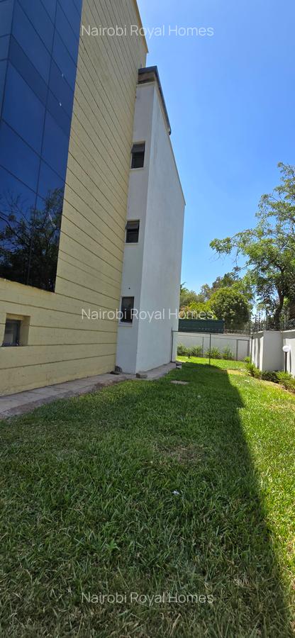 5 Bed Townhouse with En Suite at Lavington Green - 3