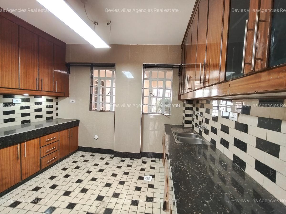 2 Bed Apartment with En Suite at Parklands - 2