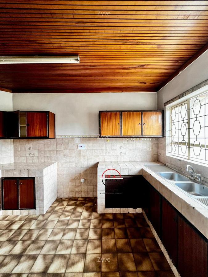 3 Bed Apartment with En Suite at Milimani - 9