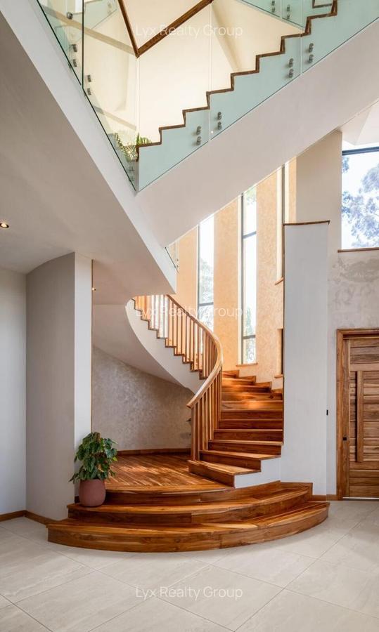 4 Bed Villa with En Suite in Loresho - 6