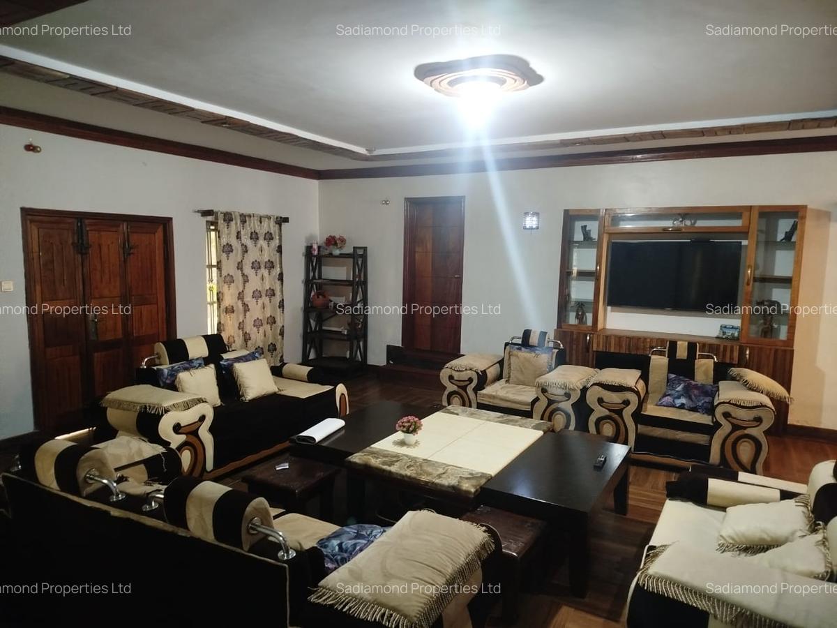 6 Bed Villa with En Suite in Karen - 12