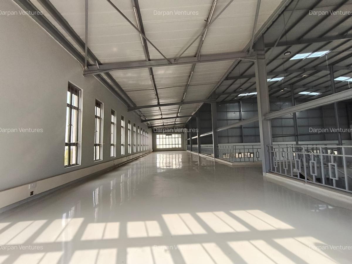 7,500 ft² Warehouse with Service Charge Included in Tatu City - 3