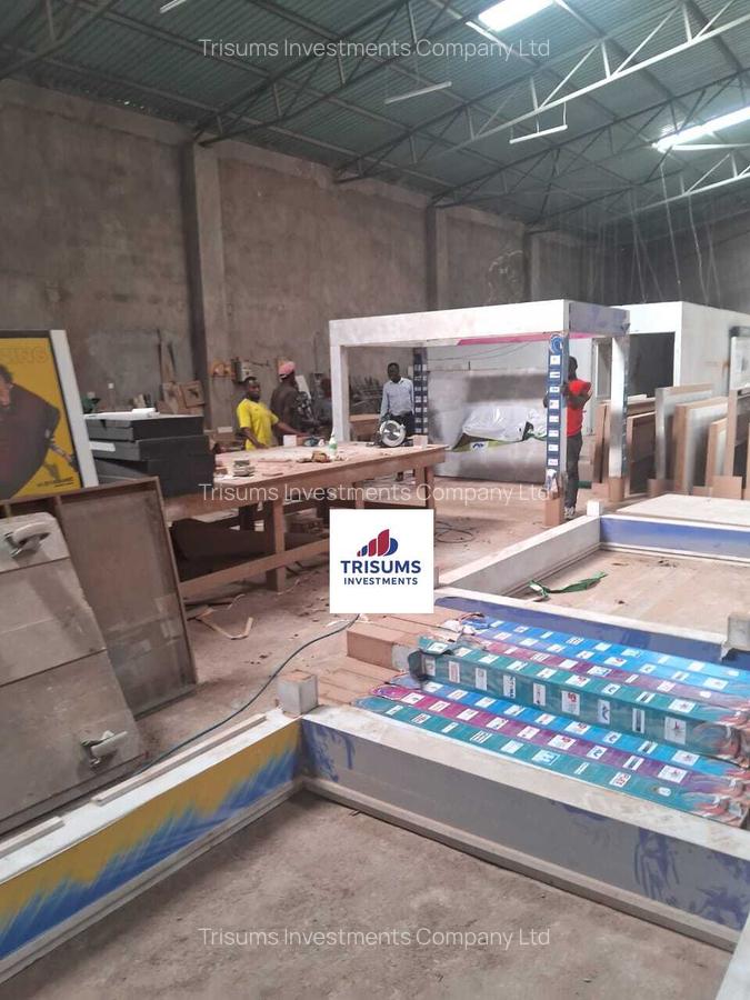 11,600 ft² Warehouse with Fibre Internet in Mlolongo - 2