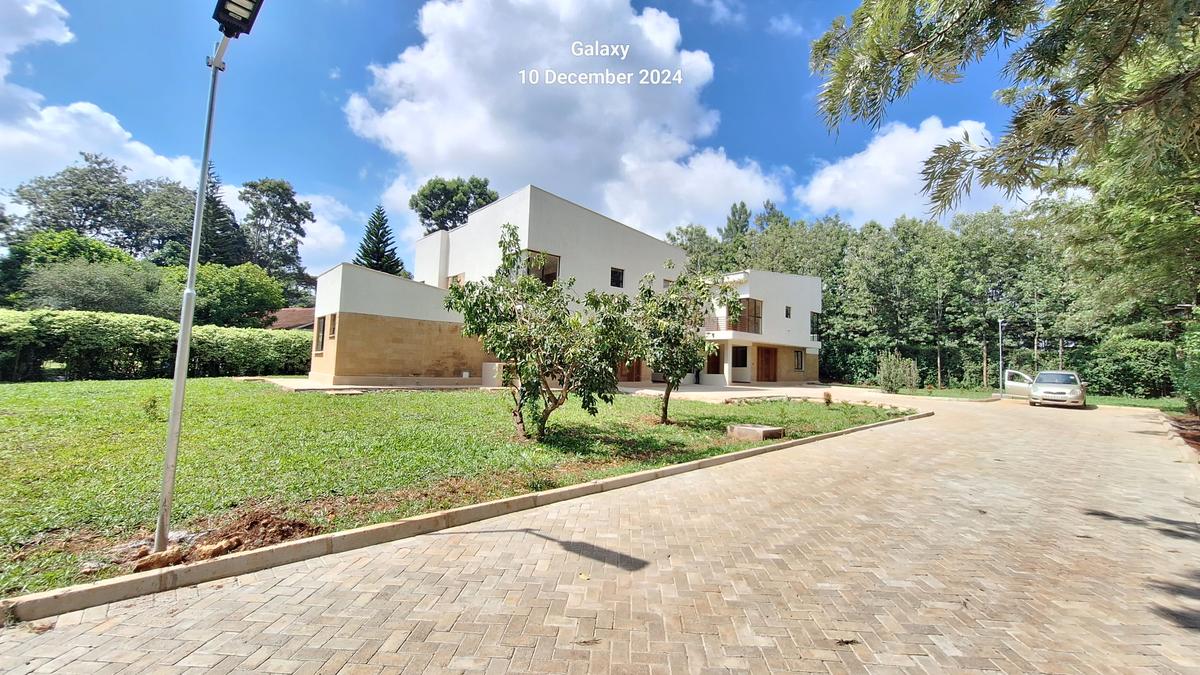 4 Bed Townhouse with En Suite at Off Langata Road - 2