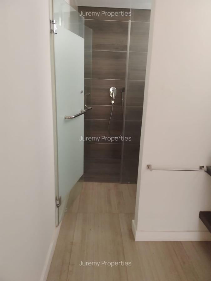 4 Bed Townhouse with En Suite at Lavington - 5