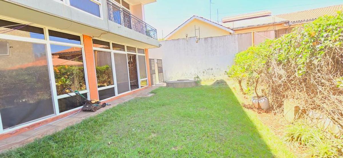 5 Bed House with En Suite at Convent Drive - 1