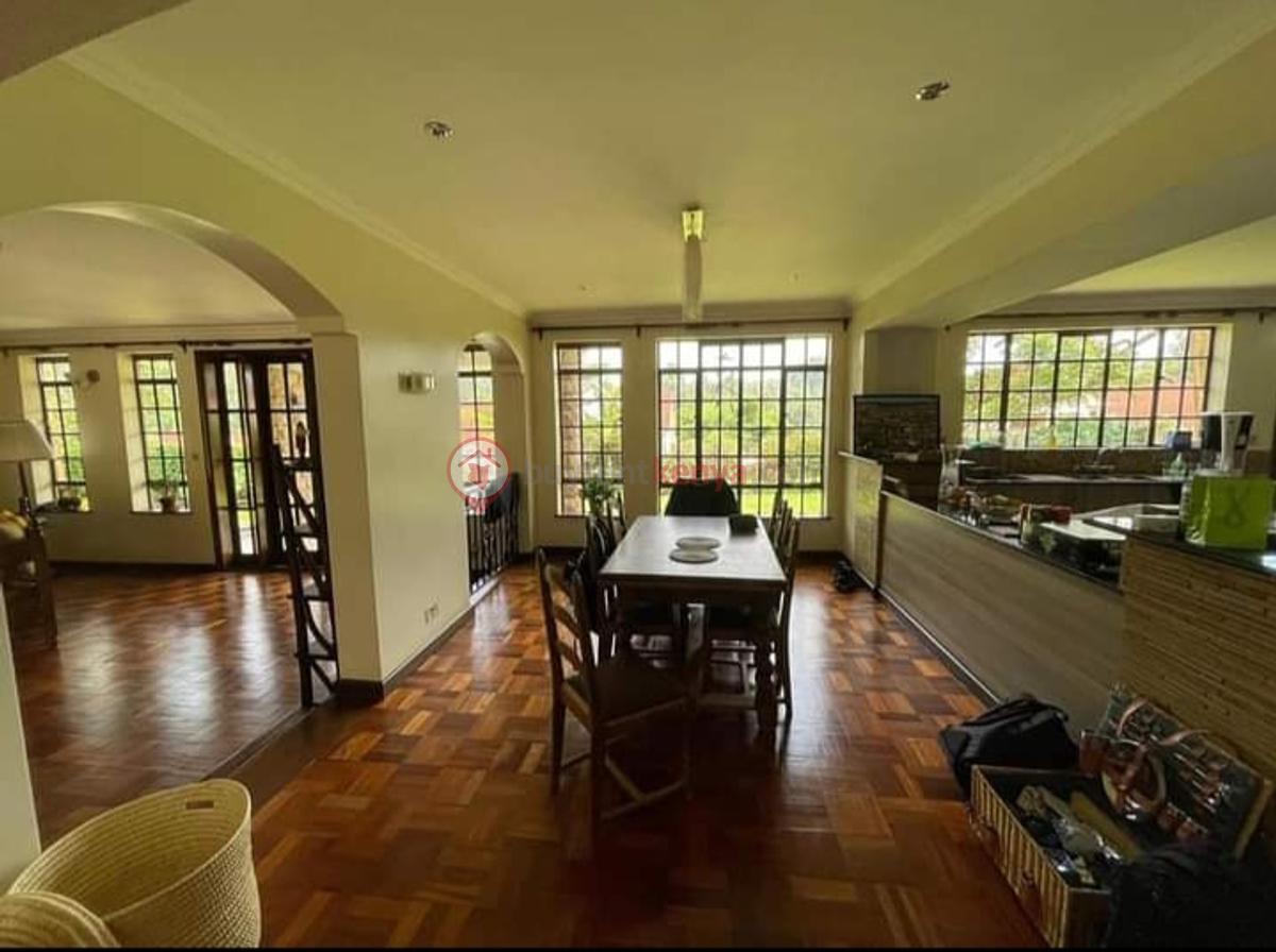 4 Bed Townhouse with En Suite in Rosslyn - 3