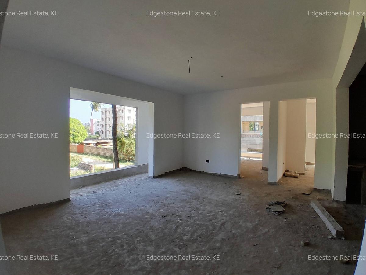 2 Bed Apartment with En Suite in Mtwapa - 6