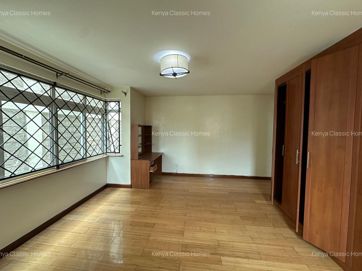 3 Bed Apartment with En Suite in Kilimani - 14