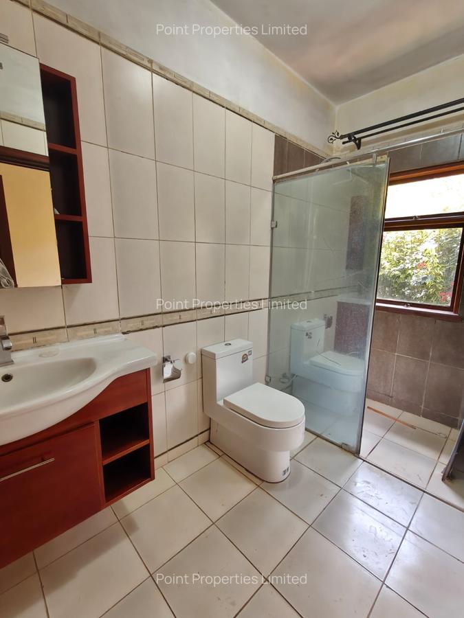 5 Bed Villa with En Suite in Karen - 12