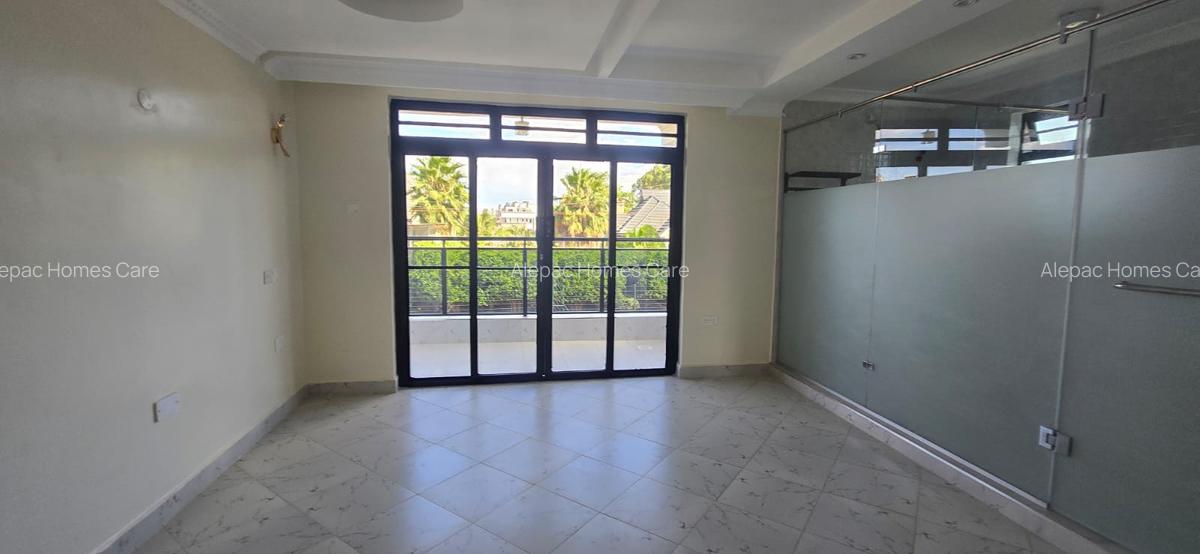 4 Bed House with En Suite at Kamakis - 13