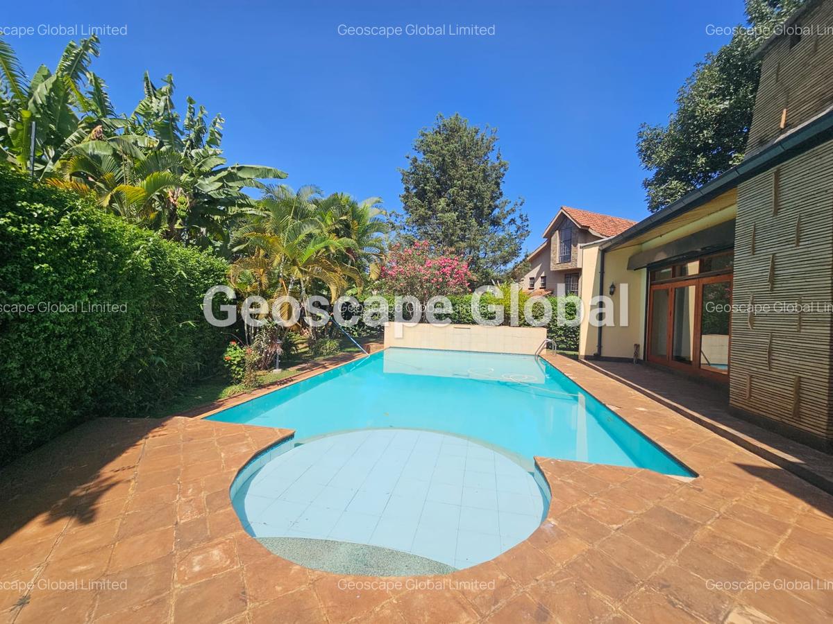 4 Bed House with En Suite in Runda - 18