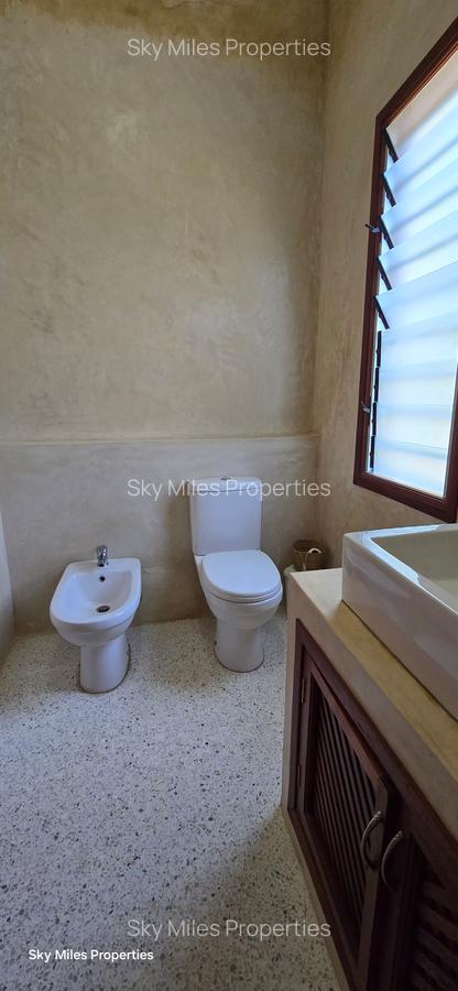 3 Bed Villa with En Suite at Garoda - 11