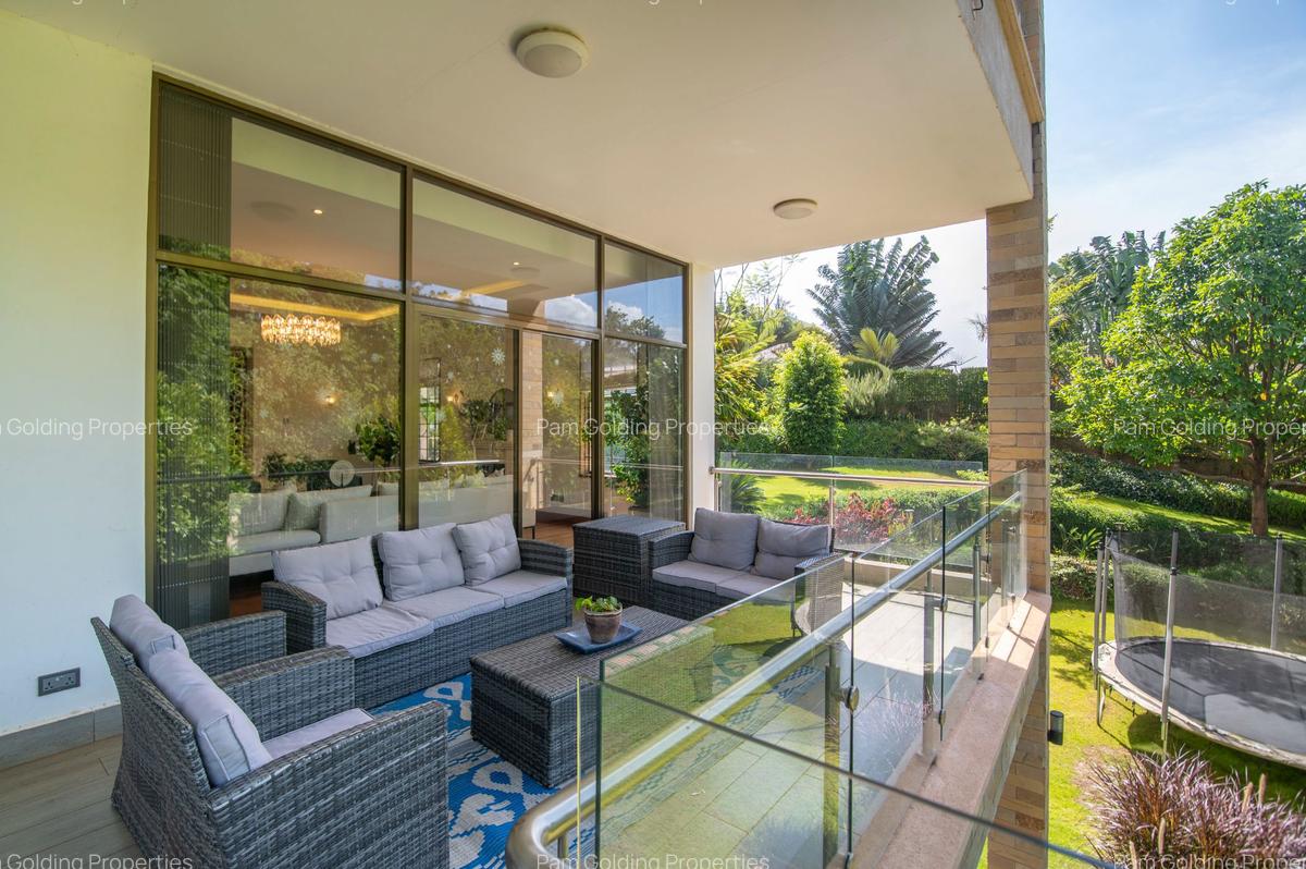 5 Bed Townhouse with En Suite in Nyari - 8