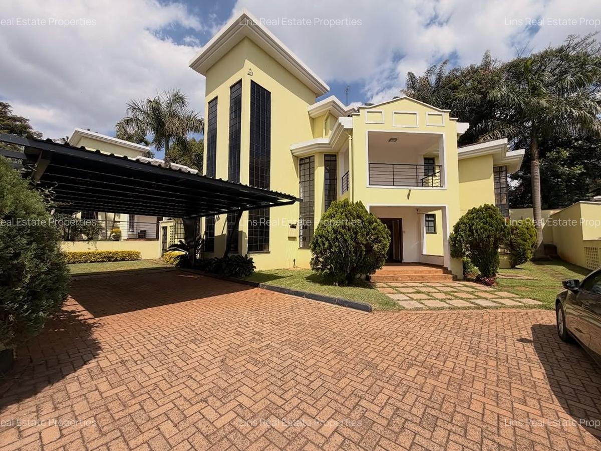 5 Bed Townhouse with En Suite in Lavington - 1