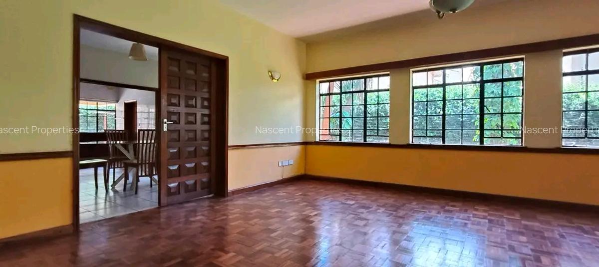 5 Bed House with En Suite in Runda - 19