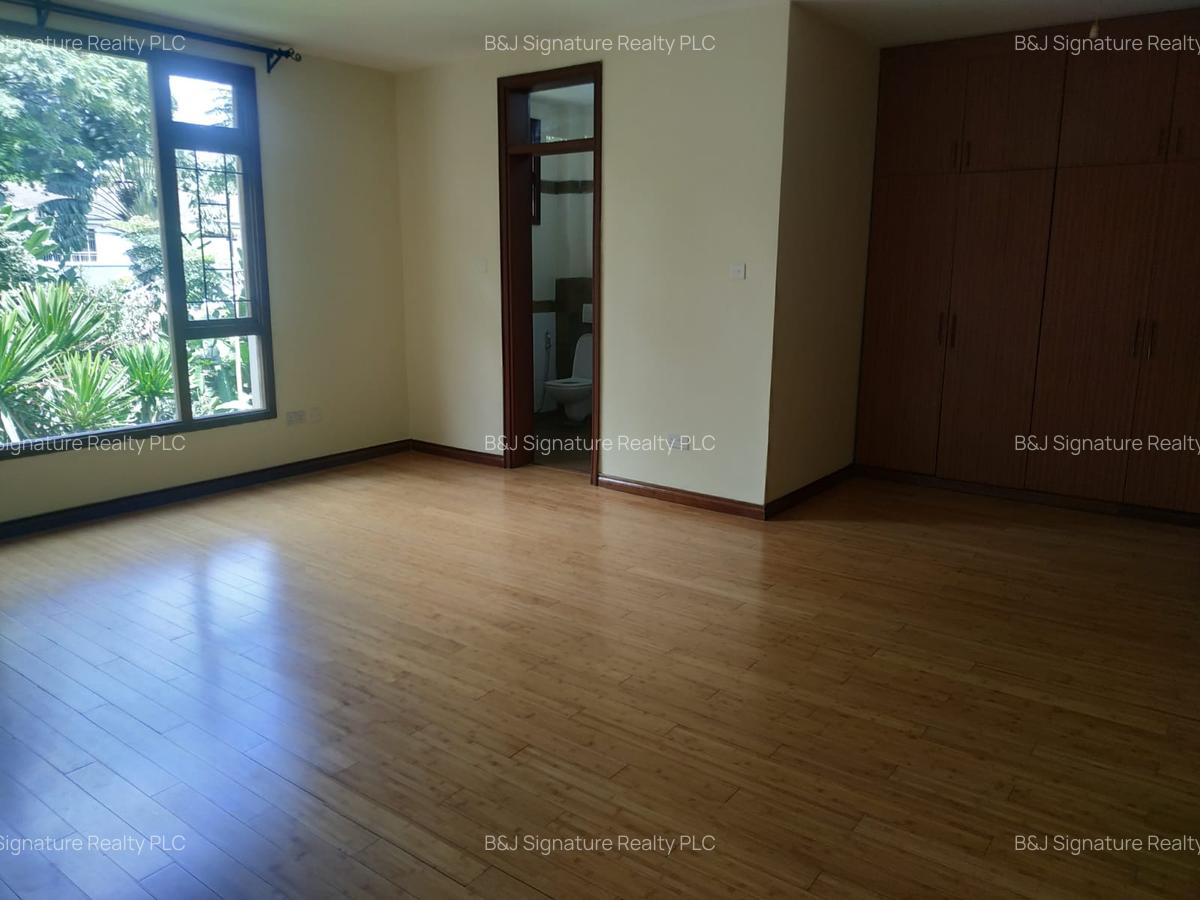 4 Bed Apartment with En Suite in Kileleshwa - 5