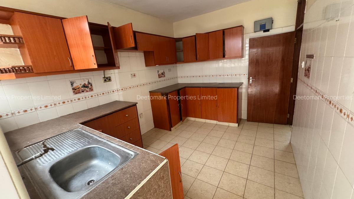 4 Bed Townhouse with En Suite at Dog Unit - 6