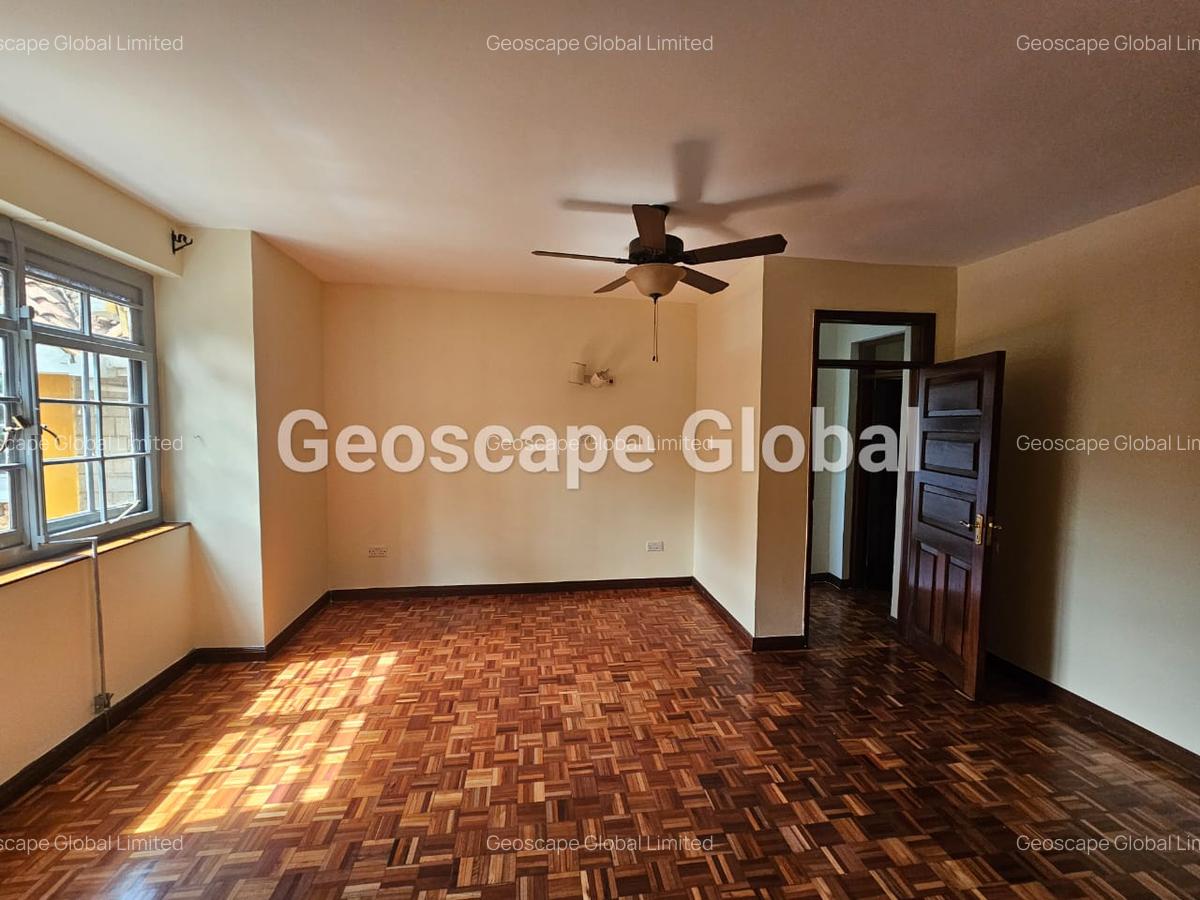 4 Bed House with En Suite in Runda - 5