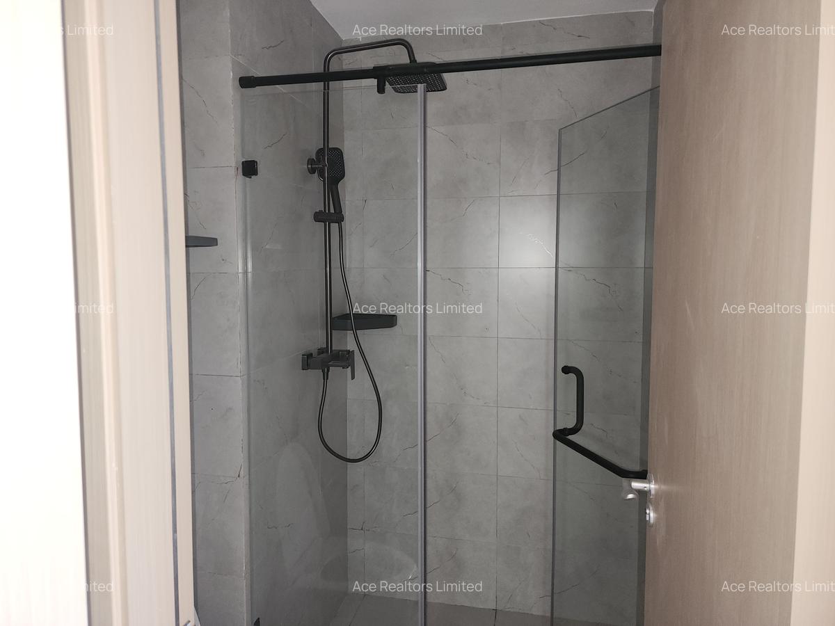 2 Bed Apartment with En Suite at Westlands Road - 4