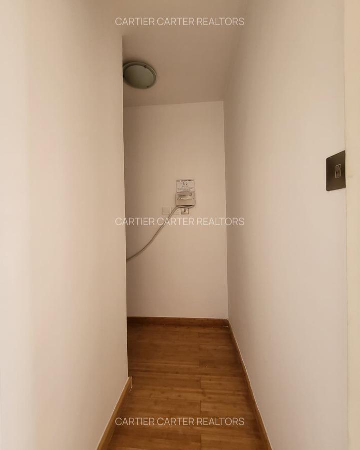 Serviced 2 Bed Apartment with En Suite in Garden Estate - 14