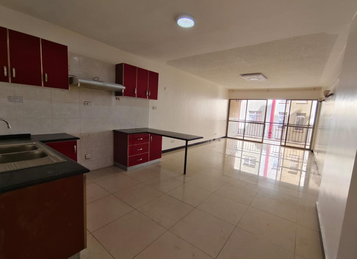 Serviced 3 Bed Apartment with Swimming Pool in Kilimani - 8