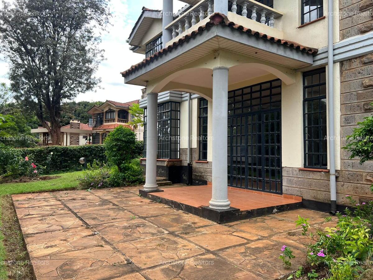 4 Bed Townhouse with En Suite in Rosslyn - 15