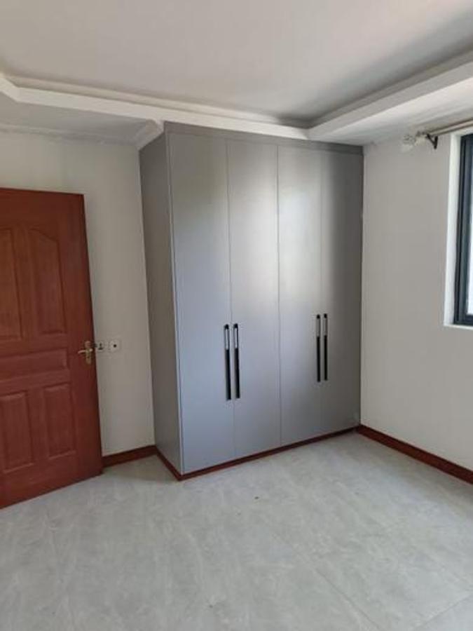 5 Bed Townhouse with En Suite in Lavington - 10