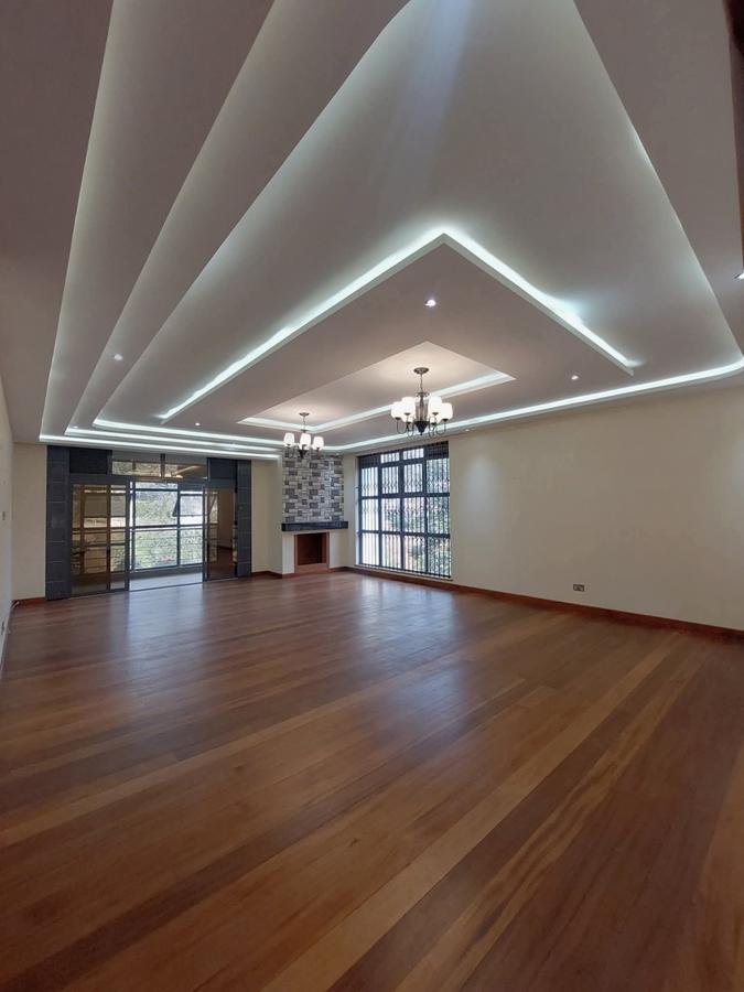7 Bed Townhouse with En Suite in Nyari - 14