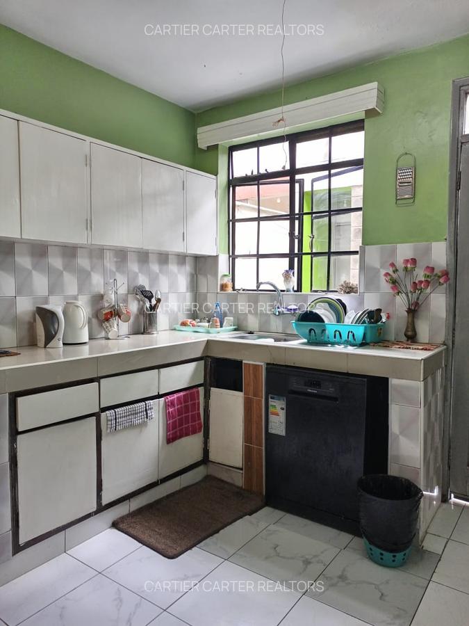 3 Bed House with Borehole in Donholm - 18