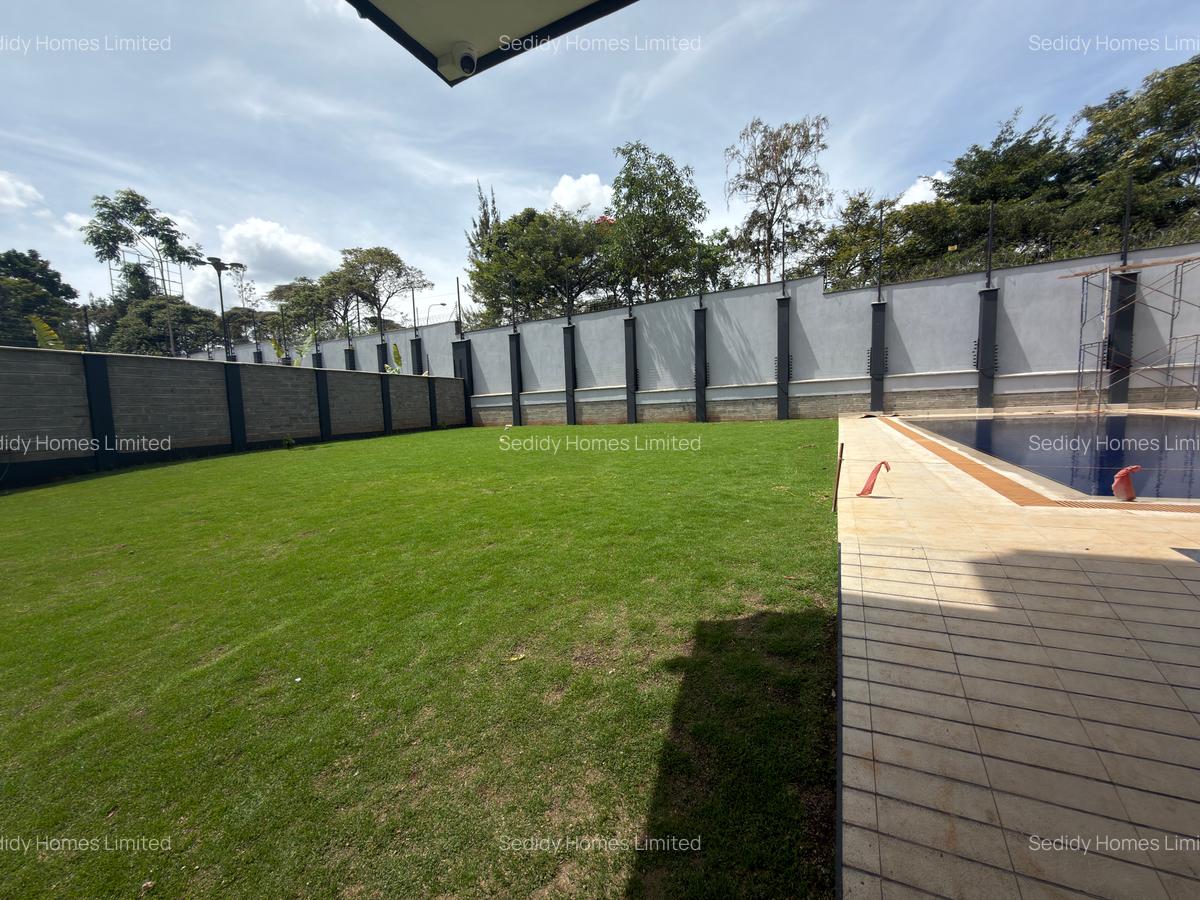 5 Bed Villa with En Suite in Nyari - 4